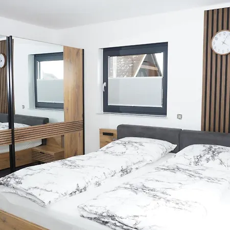 Quiet House Pure - - Near Cologne Apartment