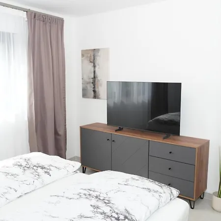 Quiet House Pure - - Near Cologne Apartment *