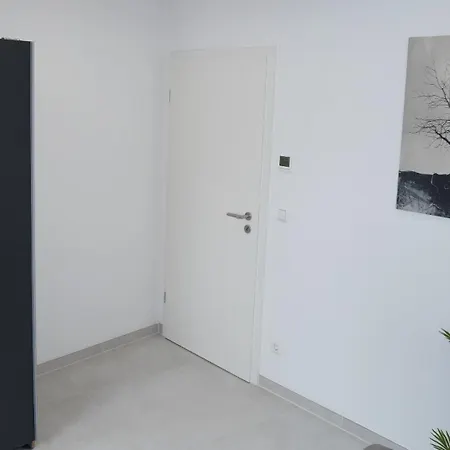 Quiet House Pure - - Near Cologne Apartment *