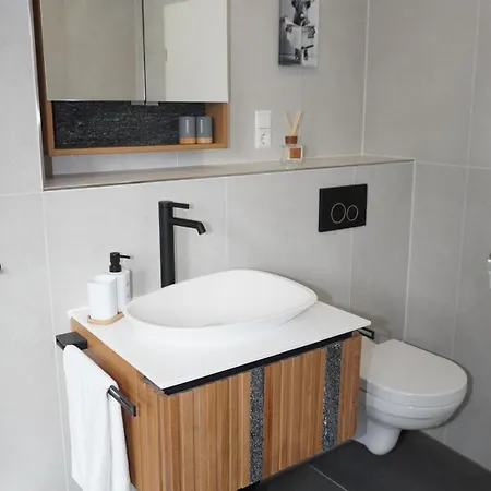 Quiet House Pure - - Near Cologne Apartment *